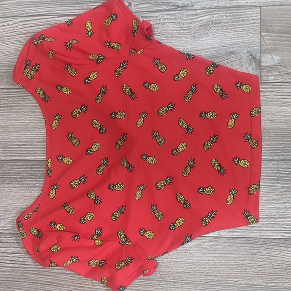 BOGO!! Eclipse Red Pineapple Print Crop Top S - Picture 3 of 3